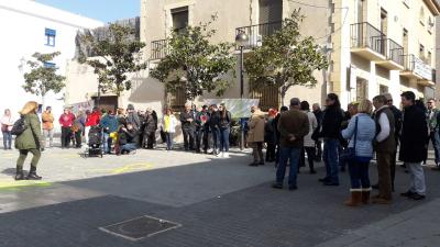 210219 concentració 21F plaça de la Vila.jpg
