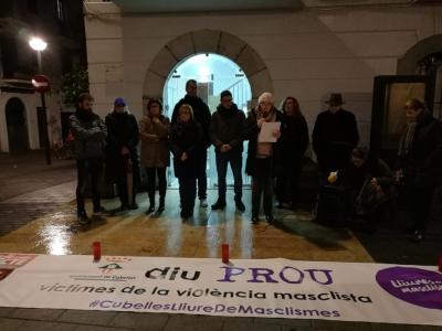 230120 Manifest Víctimes violència.jpg