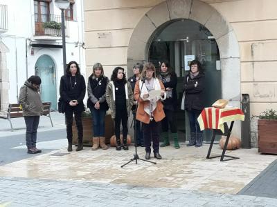 25N Cubelles 2018_lectura del manifest.jpg