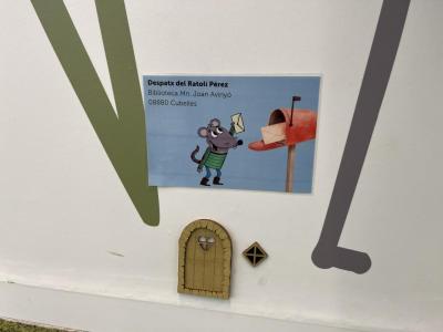 BIBLIOTECA SETEMBRE 2025 (2) RATOLÍ PÈREZ.JPG