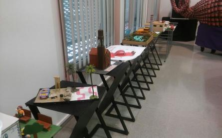 Exposició maquetes anglés 1r ESO Les Vinyes