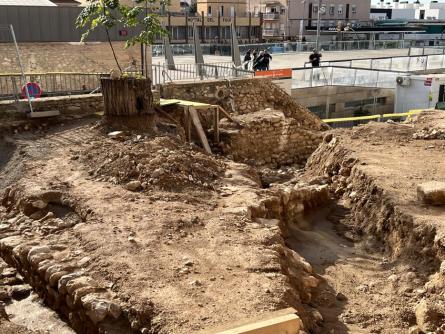 RESTES CASTELL (2).JPG