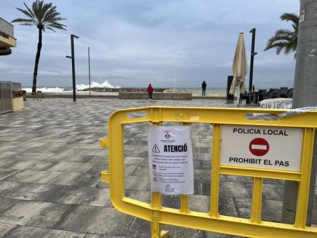 TEMPORAL MAR ONADES PASSEIG 131124 (1).JPG
